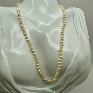 Vintage Genuine Fresh Water Pearls 14k Gold Clasp Beautiful EUC. 16”
